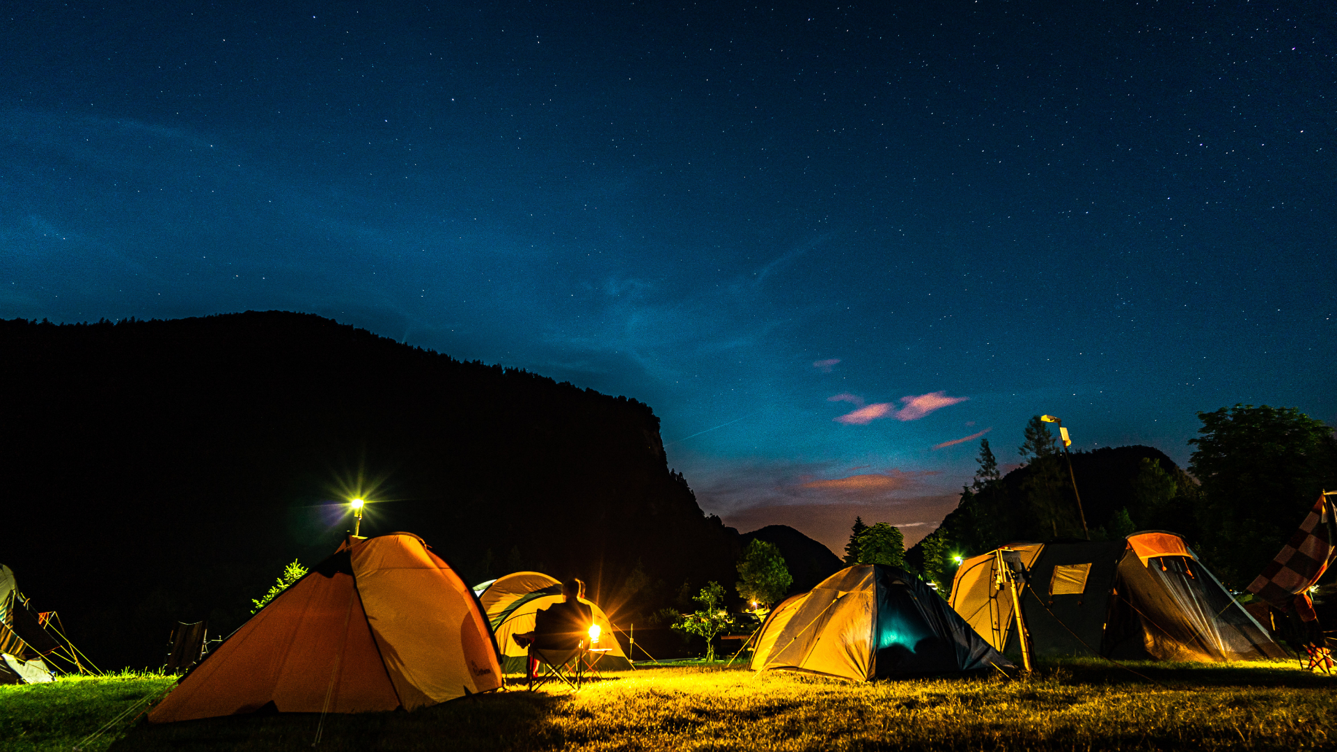 Read more about the article How To Prepare for Camping in Winter